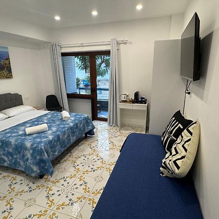 Angela House Sorrento Center Bed and Breakfast Εξωτερικό φωτογραφία